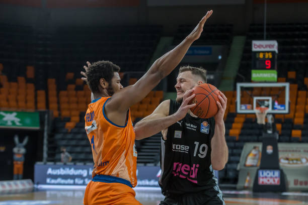 球员们的临 球员们的临